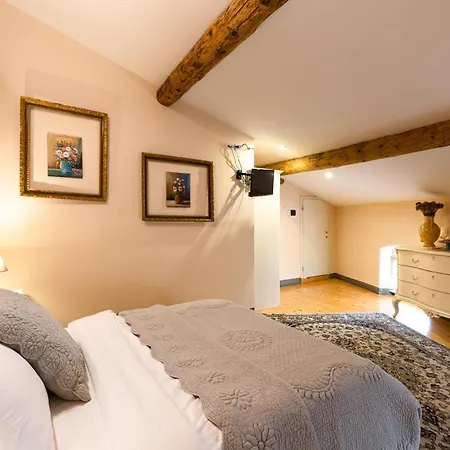 敏西奥庭院住宿加早餐旅馆 蒙赞巴诺